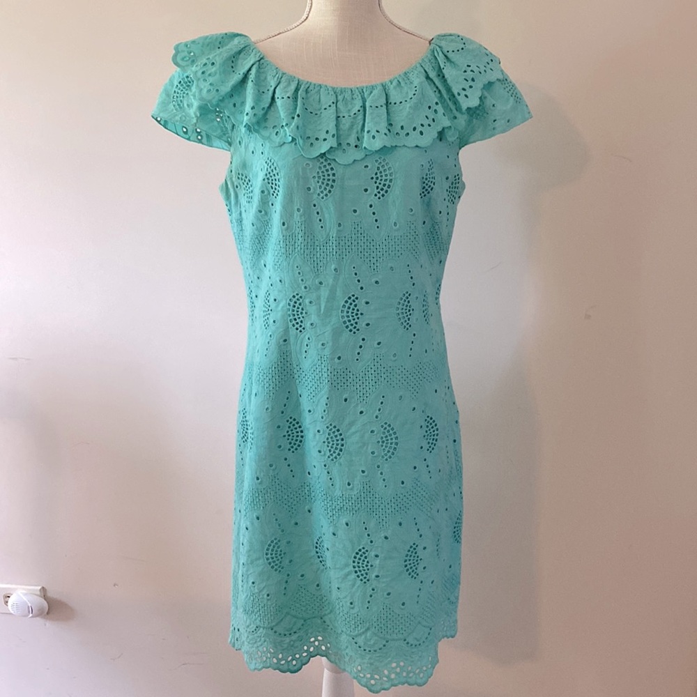 Muse women’s cutout flower design turquoise dress, ruffle neckline s/s size 10